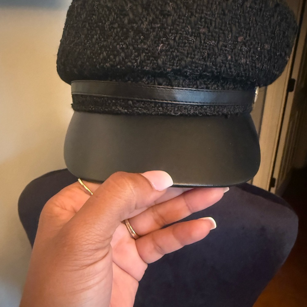 Black Textured Cap with Leather Brim